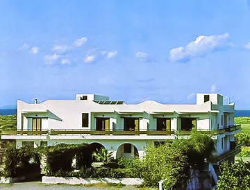 Отель Triton Garden